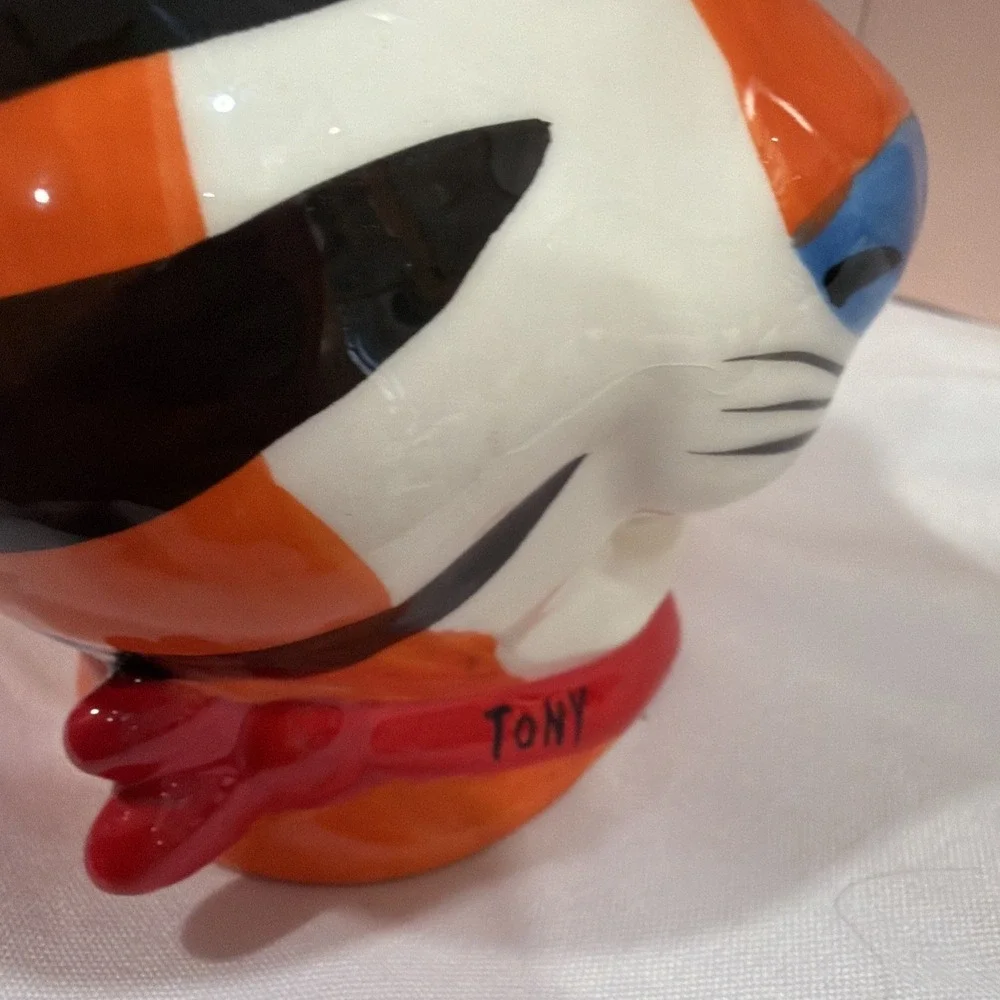 Tony the Tiger and Toucan Sam Kellogg's Cereal Suger, Milk Servers Y2K Porcelain